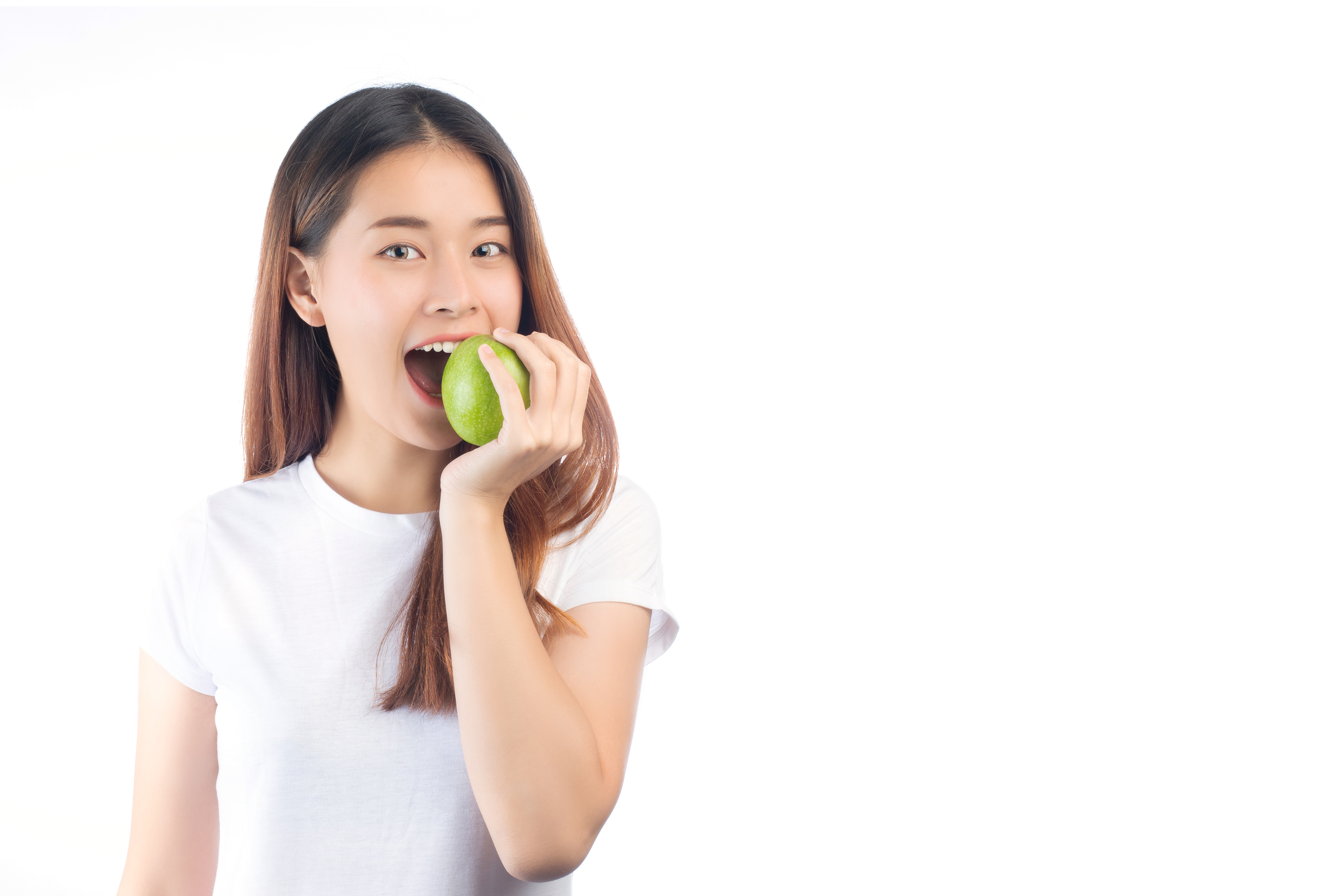 How Diet and Nutrition Affect Dental Health: Foods to Avoid and Foods to Include