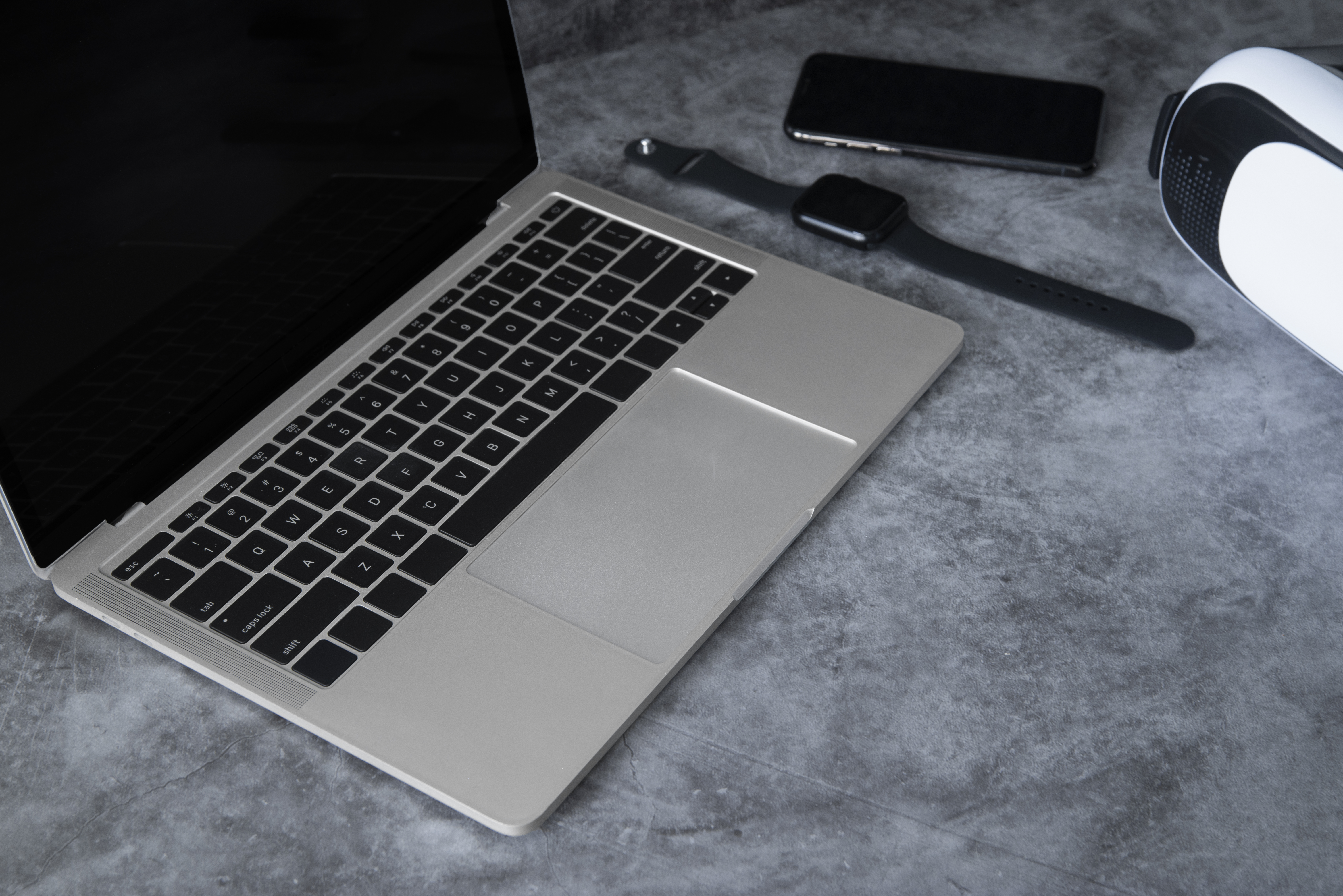 Security and Privacy: Enhanced Features in the 2023 MacBook Lineup